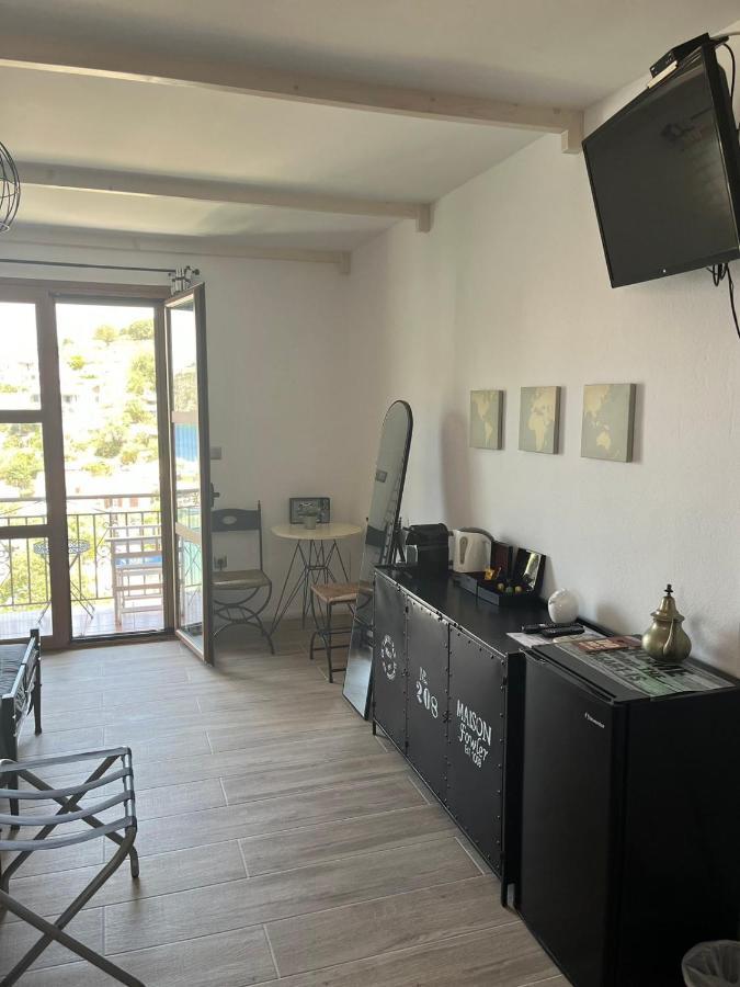 Vassilis Retreat Ξενοδοχείο Άσσος Εξωτερικό φωτογραφία